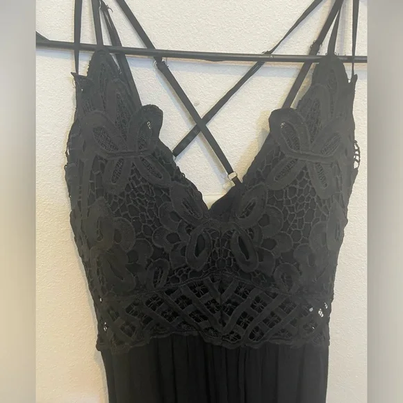 NWT Women’s Blue B Collection Black Holly Lacy Dress Size Medium - Picture 11 of 11